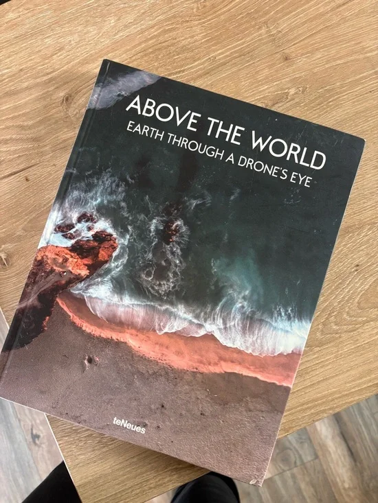 teNeues Travel Photo Book with Golden Landscape and Blue Sky - Picture 4 of 4